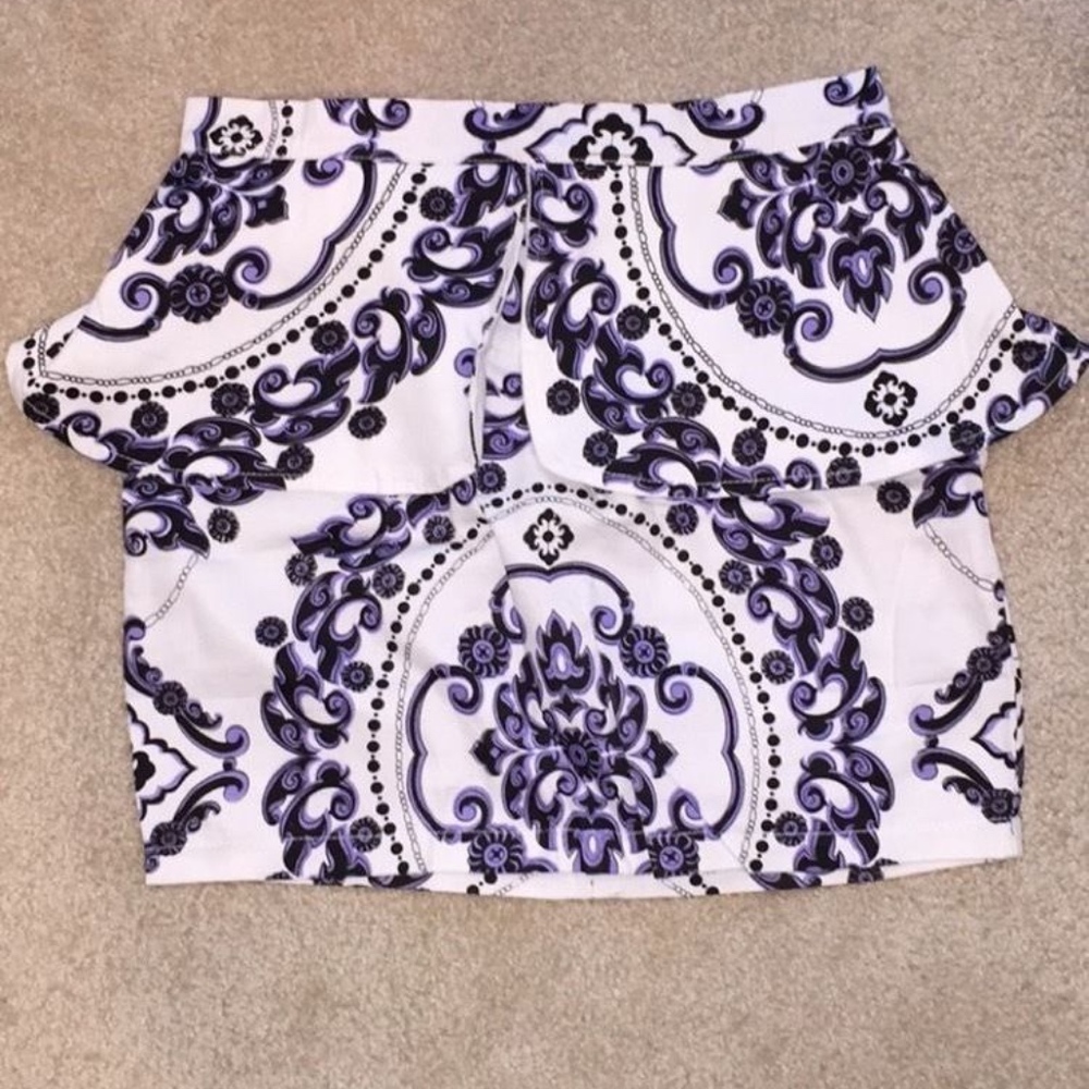 Mini Skirt by Xenia, Size 8 Petite